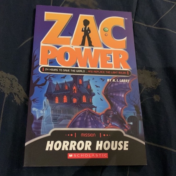 3 EUC Mystery Books - Infinity Ring, The 39 Clues, Zac Power - Picture 13 of 16